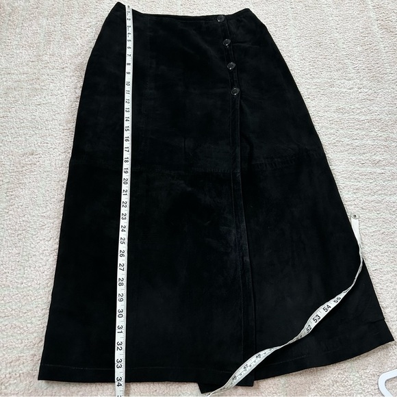 Forenza Asymmetrical Front Wrap Black Suede Skirt Midi Size 8 Fall Winter - Picture 6 of 12